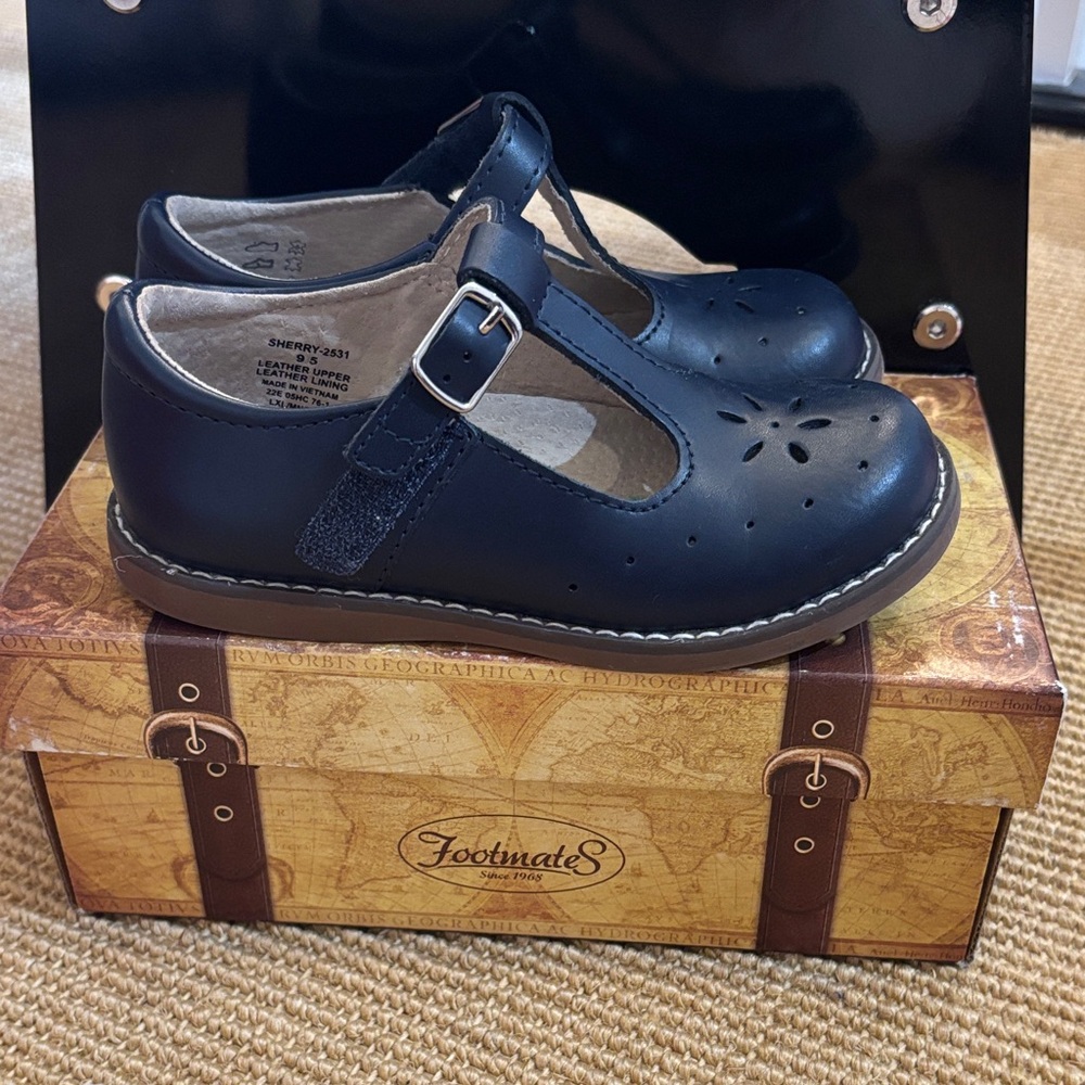 FootMates Dark Blue Kids Dress Shoes